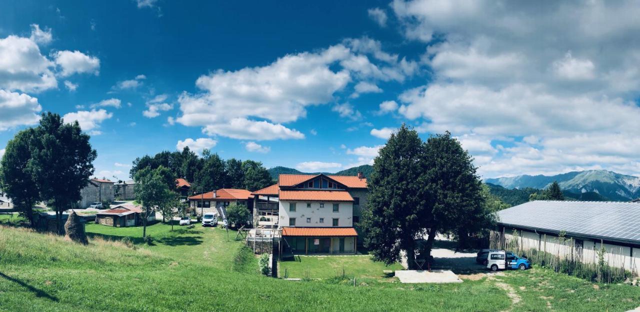 B&B Mad Mountain Robidisce Luaran gambar